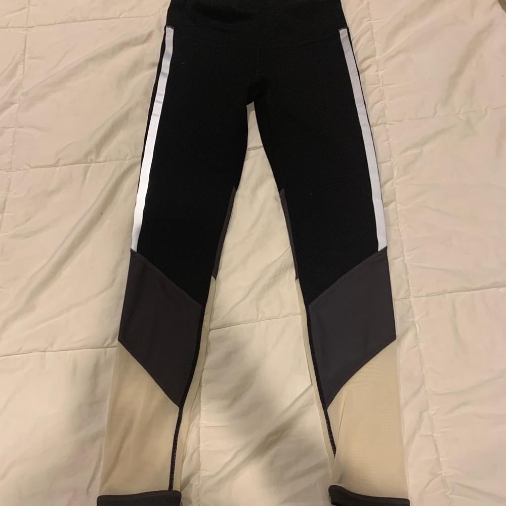 Fabletics Midrise Mesh Powerhold Legging - image 2